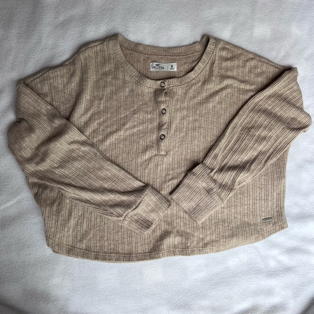 Tan Hollister cropped long sleeve
